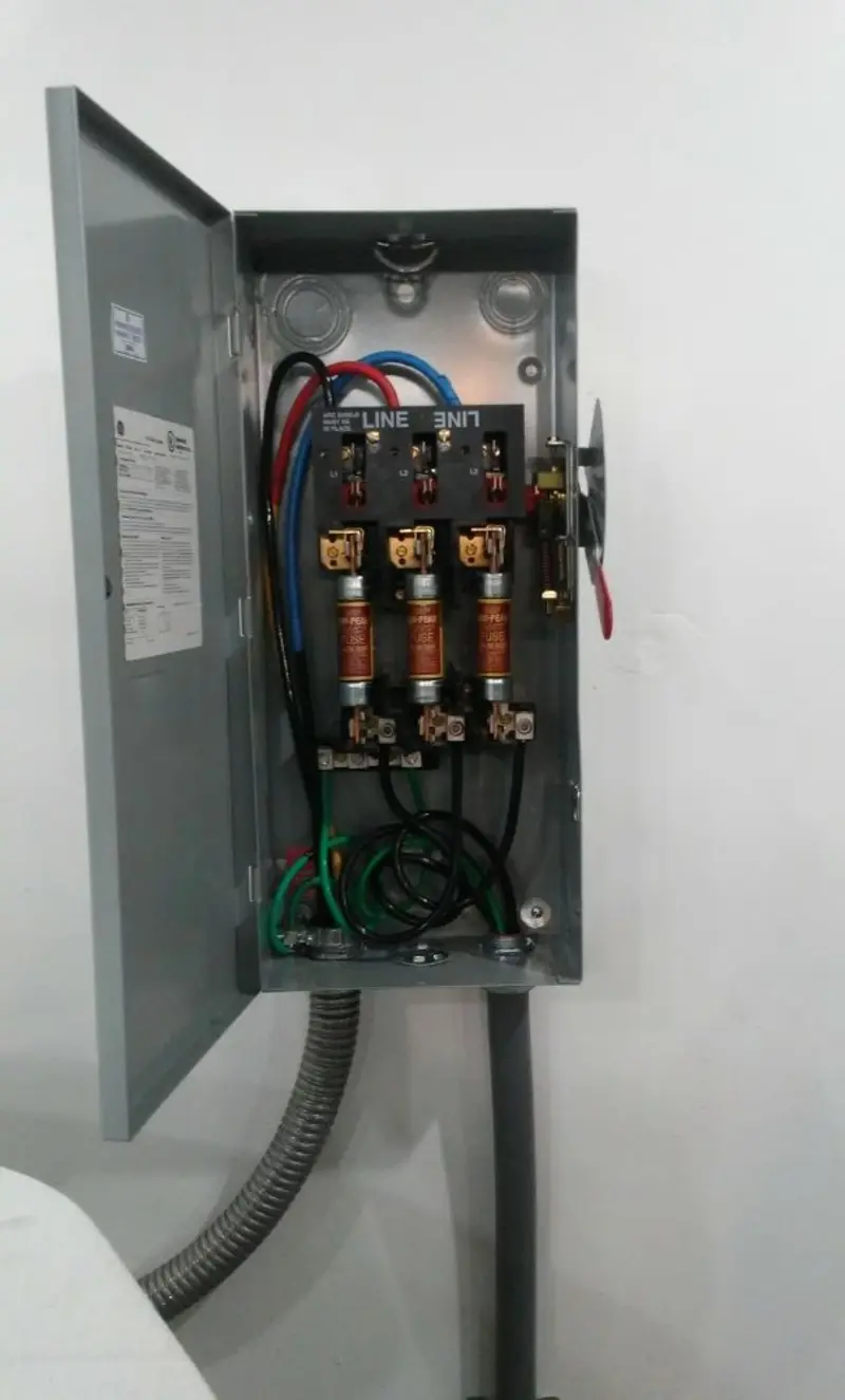 Three-phase disconnect switch installed for Electrical Wiring & Rewiring in Lufkin